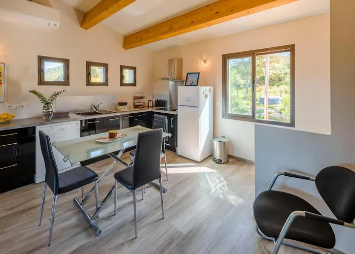 Casa Kallinina Esigna